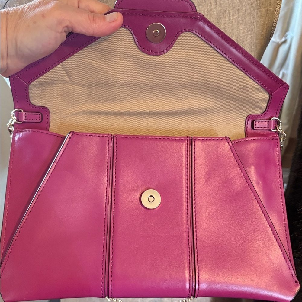 Banana Republic envelope clutch featuring buckle accent and chain strap - Picture 7 of 8